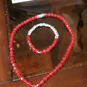 Necklace and bracelet set